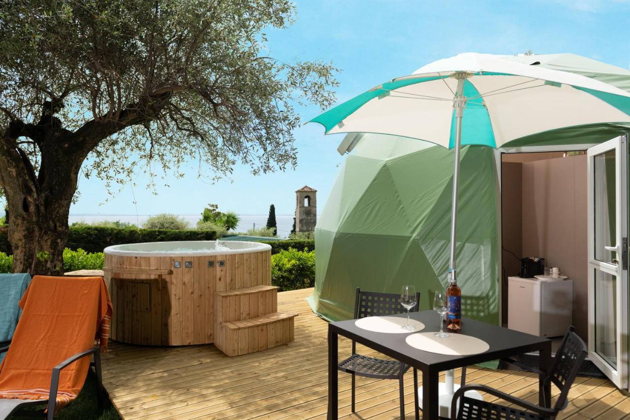 La Rocca Camping Village Bardolino Exteriör bild