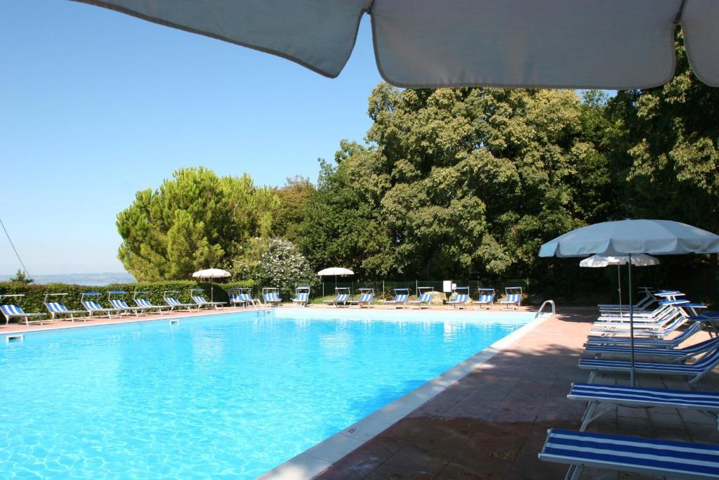 La Rocca Camping Village Bardolino Exteriör bild