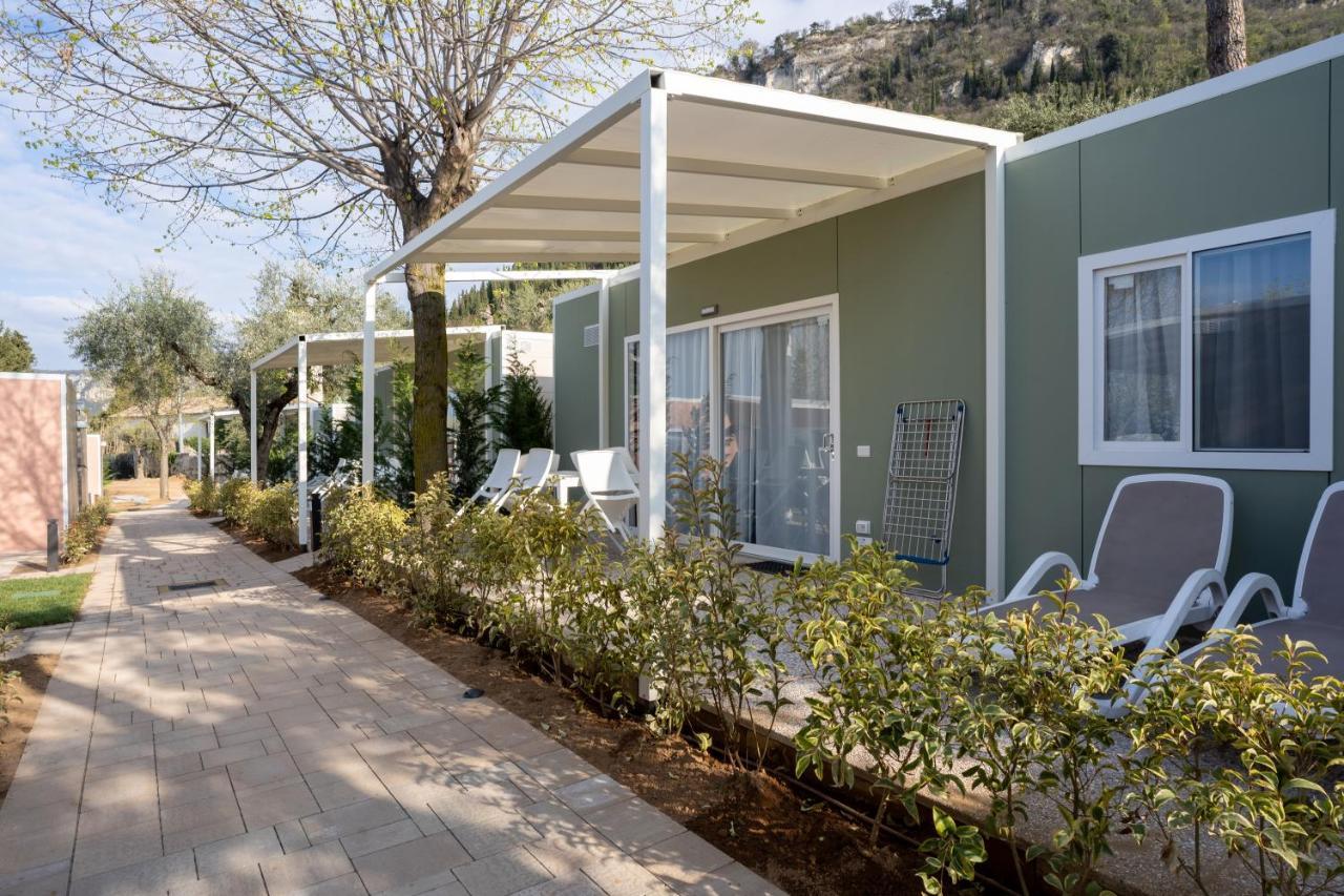 La Rocca Camping Village Bardolino Exteriör bild