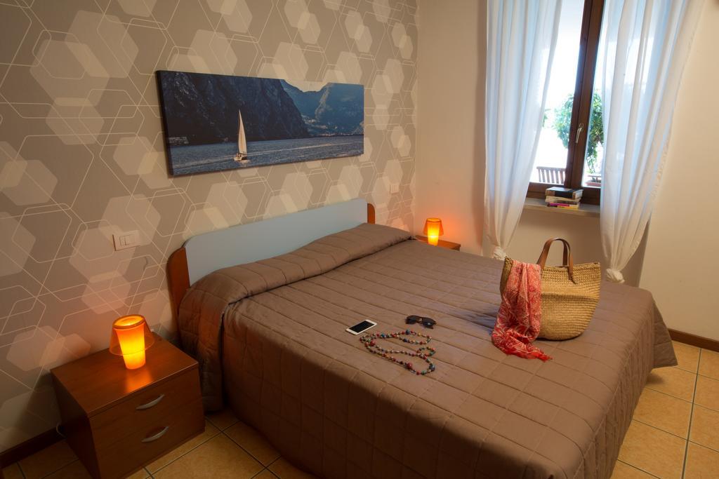 La Rocca Camping Village Bardolino Exteriör bild