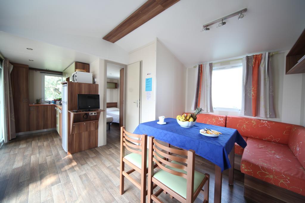 La Rocca Camping Village Bardolino Exteriör bild