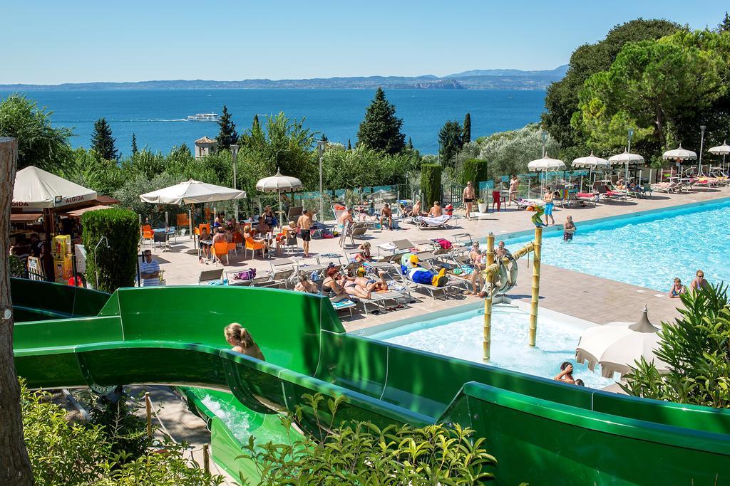 La Rocca Camping Village Bardolino Exteriör bild
