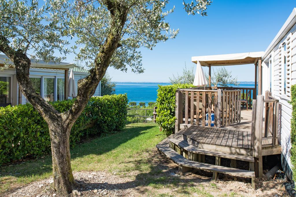 La Rocca Camping Village Bardolino Exteriör bild